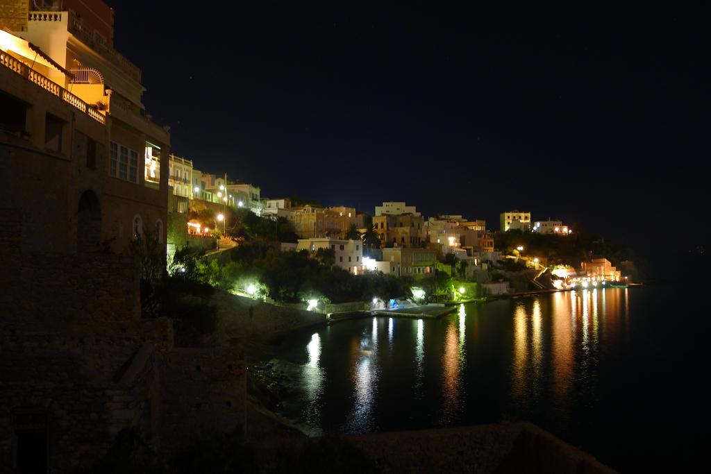 Apollonos Seafront Apartment Ermoupoli Exterior foto