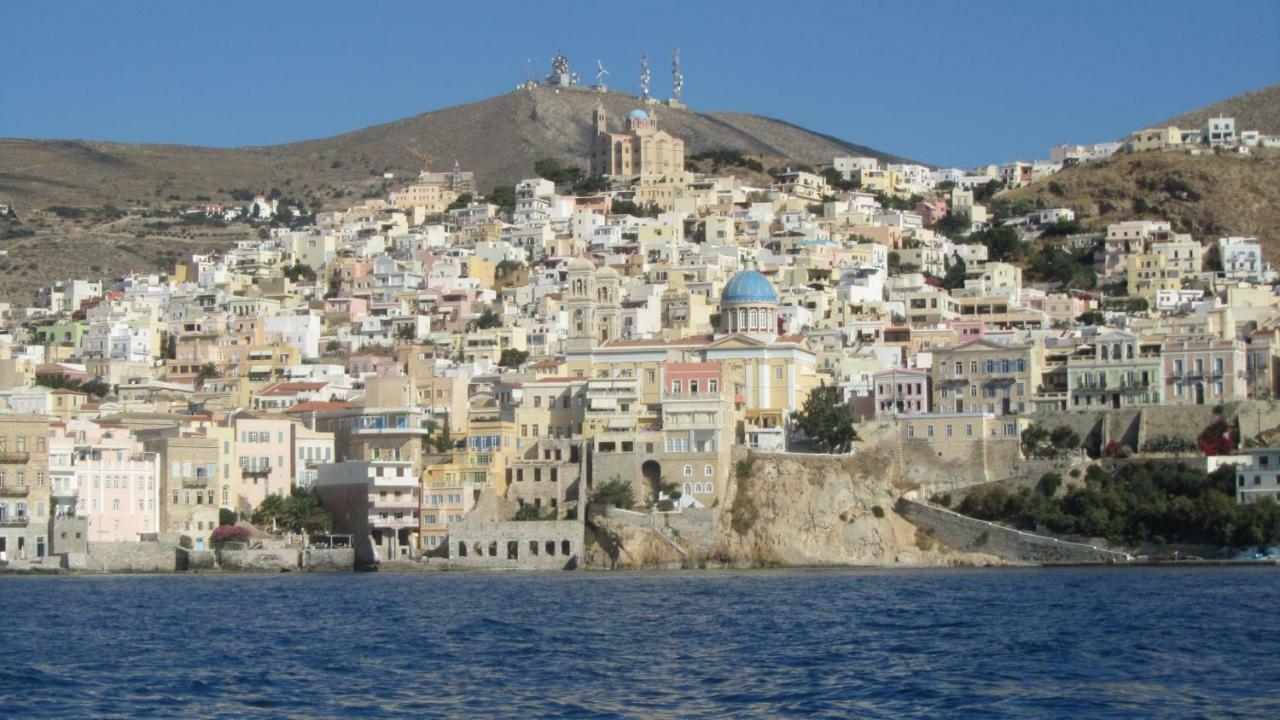 Apollonos Seafront Apartment Ermoupoli Exterior foto